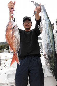 ＪＤＩ　Ｒａｃｉｎｇ　シールズマリンレジャー 釣果