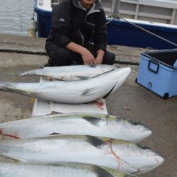 ジギング船 BLUEWATER 釣果