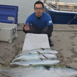 ジギング船 BLUEWATER 釣果