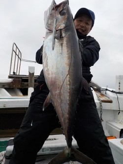 明日丸 釣果