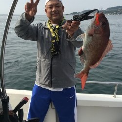 明石大橋の下で！